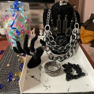 **Jewelry Bundle Alert**